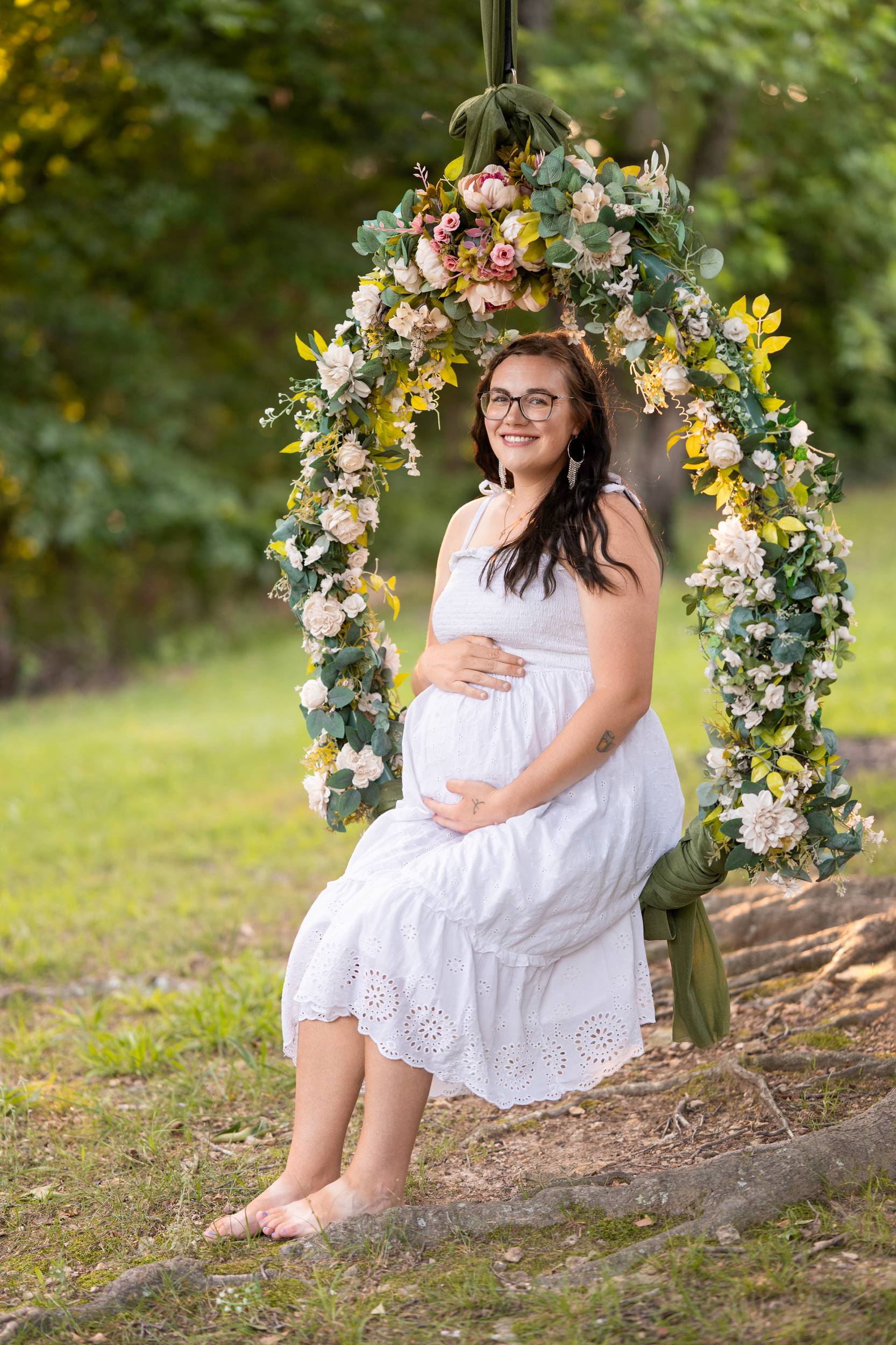 Maternity portrait at Petals and Panes